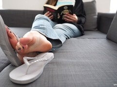 Joi, solo female, flip flops