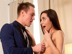 Amatööri, Iso kulli, Suihinotto, Ruskeahiuksinen, Takaapäin, Laiha, Teini, Tissit