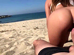 Hot summer sex with wifey on a deprived Australian beach! She has a splendid elastic ass!