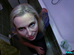 Blond, Pijpbeurt, Zichtbare schaamlippen, Tsjechisch, Hondjeshouding, Machine neuken, Gezichtspunt, Verassing