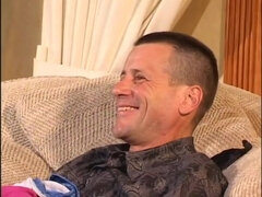 Kukk suging, Brunette, Søt, Pikk, Hardcore, Hd, Barbert, Trekant