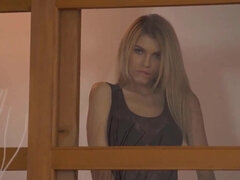 18 ans, Anal, Grosse bite, Blonde, Sucer une bite, En gros plan de très près, Adolescente, Épouse