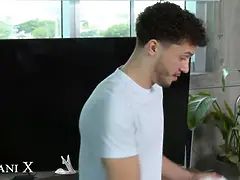 69 negenenzestig, Grote kont, Grote mammen, Handbeurt, Hakken, Latijnse vrouw, Natuurlijke tieten, Doordringend