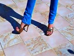 heeled sandals and delicious feet