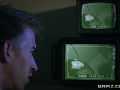 Svart, Brunett, Ebenholts, Hembiträde, Naturliga tuttar, Verklighet, Trekant