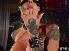 Velike joške, Blondinka, Zunanji izliv, Doggystyle, Hardcore, Milf, Koščena, Tetovaže