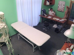 Blondína, Kuřba, Doktor, Kancelária