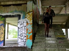 Blondynka, Obciąganie, Obciąganie, Masturbacja, Nagi, Na wolnym powietrzu, Satyna, Pończochy