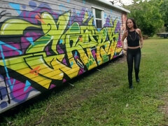 Kukk suging, Brunette, Bakfra, Ansiktssperm, Penger, Naturlige bryster, Utendørs, Ridning