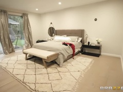 화장실, 큰 가슴, 흑갈색 머리, 목구멍이 막히는, 셀카, 보지, 문신, 젖은