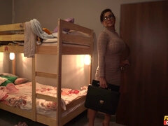 큰 음경, 오랄섹스, 가슴이 큰, 대학교, 밀프, 학생, 선생, 청소년