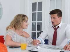 Røv, Blondine, Pik sutte, Hundestilling, Håndjob, Teenager