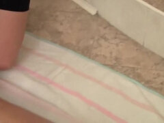 Tekintélyes didik, Gesztenyebarna, Leszbikus, Olaj, Filigrán alkatú, Lánytestvér, Tini, Szűz