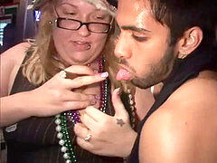 Ondergoed, Openbaar, Tatoeage