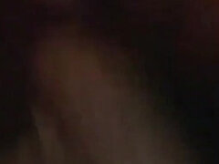 Stor stjärt, Stora tuttar, Svart, Brunett, Trekant, Tuttar