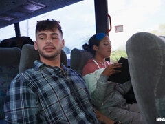 Lieveling, Lul, Latijnse vrouw, Masturbatie, Doordringend, Openbaar, Kut duiken, Tieten likken