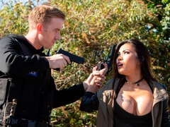 Bundão, Peitos grandes, Morena, Transar de quatro, Punheta, Hardcore, Interracial, Mãe gostosa