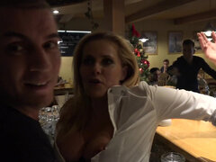 Szőke, Cumizás, Krémes süti, Arcra élvezés, Csoport, Házi készítésű, Érett feleség, Valóság