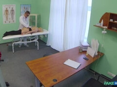 Доктор, Пальцем, Лизание, В офисе, От первого лица, Сиськи, Униформа, Подглядывание