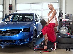 Lepotice, Velike joške, Samozadovoljevanje, Milf, Mama, Muco, Mačeha, Sesanje