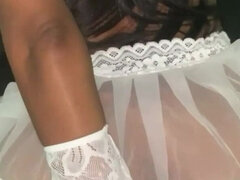 Leie, Arsch, Grosser arsch, Blasen, Braunhaarige, Aufs gesicht abspritzen, Rock, Jungendliche (18+)