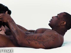 Stor kukk, Svart, Hunn, Hårete, Kyssing, Petite, Anus slikking, Pupper