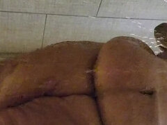 Amaterji, Kopalnica, Debela dekleta, Črnke, Umazano govorjenje, Tuširanje