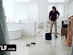 Gesichtssitzen, Flotter vierer, Lecken, Milf, Natürlichen titten, Orgie, Muschi, Schreiend