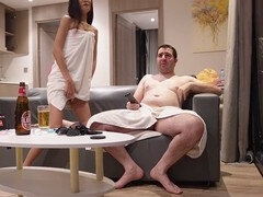 18 ans, Amateur, Asiatique, Éjaculation interne, Maigrichonne, Nénés