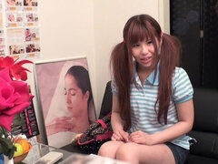 Cute Japanese gal enjoy hot massage
