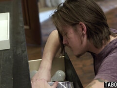 Duże cycki, Obciąganie, Rodzina, Hardcore, Hd, Mamuśka, Macocha, Tabu