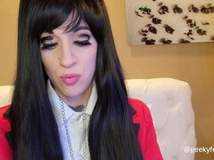 Брюнетки, Женское доминирование, Игры