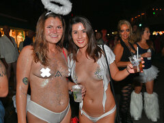 Tyttö, Isot tissit, Rintava, Paljastelu, Pillu, Oppilas, Tissit, Märkä