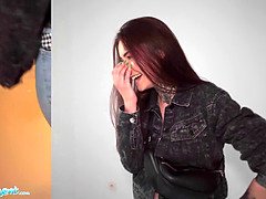 Geile alte tussi, Kehlenfick, Milf, Öffentlich, Realität, Rotschopf, Dürr, Stiefmutter