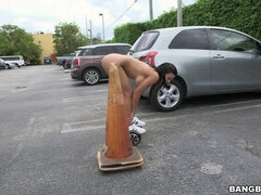 Stor pik, Pik sutte, Brunette, Komme på ansigtet, Håndjob, Hårdt, Hd, Latinsk