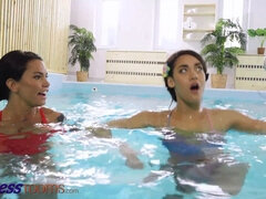 Siadanie na twarzy, Kobiety mężczyzna, Hd, Włoski, Lizanie, Strój kąpielowy, Trójkąt, Cycki