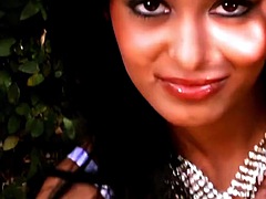 Όμορφη, Μεγάλος πούτσος, Χύσιμο, Ινδιάνος, Πάρτυ, Καβάλημα