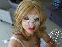 Sarokkal való, Maszti