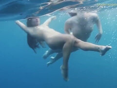 Peitos grandes, Morena, Lésbica, Baixinhoa, Russoa, Traje de banho, Adolescente, Tetas