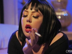 Ερασιτέχνης, Μελαχροινή, Μαλακία με το δάχτυλο για γυναίκες, Φυσικά βυζιά, Κοντά μαλλιά, Απογύμνωση, Βυζιά, Παιχνίδια