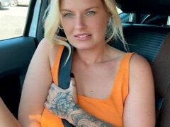 Blonde, Voiture