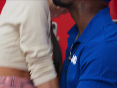 Culo grosso, Università, Pisello, Occhiali, Hd, Piercing, Calzini, Tatuaggi