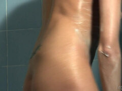 Store pupper, Blond, Barmfager, Hårete, Naturlige bryster, Fitte, Dusj, Pupper