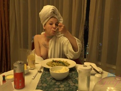 Χύσιμο, Ο μπαμπάς, Η κοπέλα μου, Οργασμός, Μουνί, Ξυρισμένη, Κάπνισμα, Υγρό