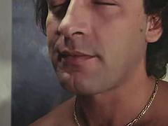 Tussi, Schönheit, Grosser schwanz, Blasen, Braunhaarige, Aufs gesicht abspritzen, Flotter dreier, Vintage