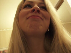 Leie, Arsch, Bad, Doppelpenetration, Klaffend, Pov, Muschi, Eng