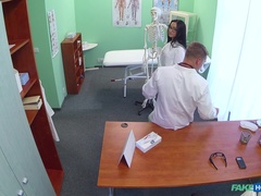 Κώλος, Γιατρός, Σε στάση σκύλου στα τέσσερα, Μαλακία με το δάχτυλο για γυναίκες, Νοσοκόμα, Μουνί, Στολή, Ματάκιας