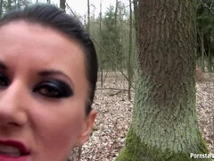 Brunette brune, Habillées, Tir de sperme, Latex, De plein air, Pisser, Pov, Jouets