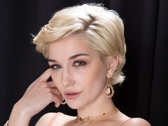 Blondinka, Fafanje, Dekle drka tiča, Milf, Naravne joške, Muco, Odstranjevanje, Joške