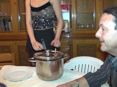 Kukk suging, Sæd i munnen, Italianer, Milf, Strømpebukse, Fitte